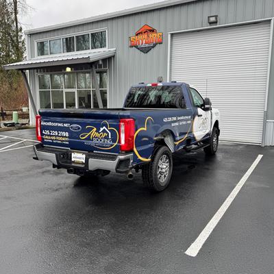 Amor-Roofing-truck-wrap