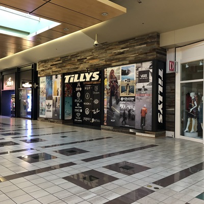 Storefront-Photo-Jul-22-2018-8-45-00