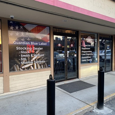 Storefront-Photo-Oct-04-2021-6-27-55